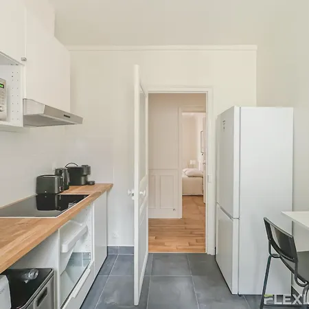 Flexliving - Whole House - Hoche アパート